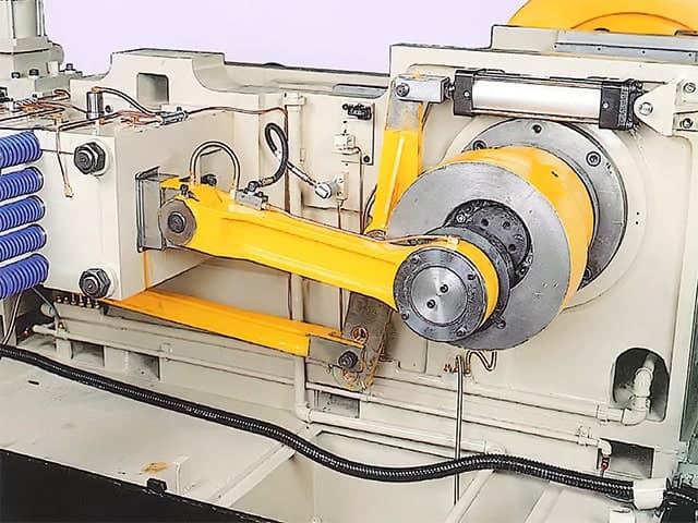 cutting mechanism of cold heading machine